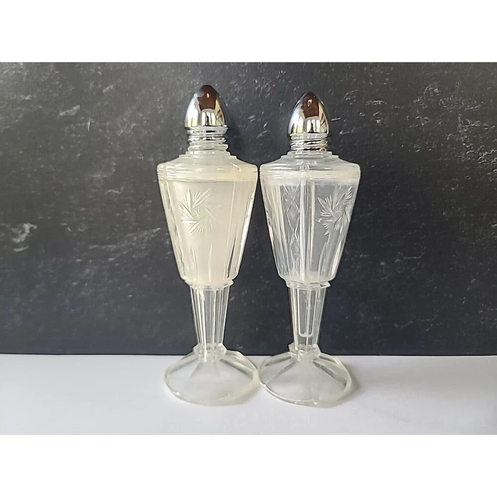 Vintage Plastic Cone-Shaped Salt And Pepper Shakers Vintage, READ